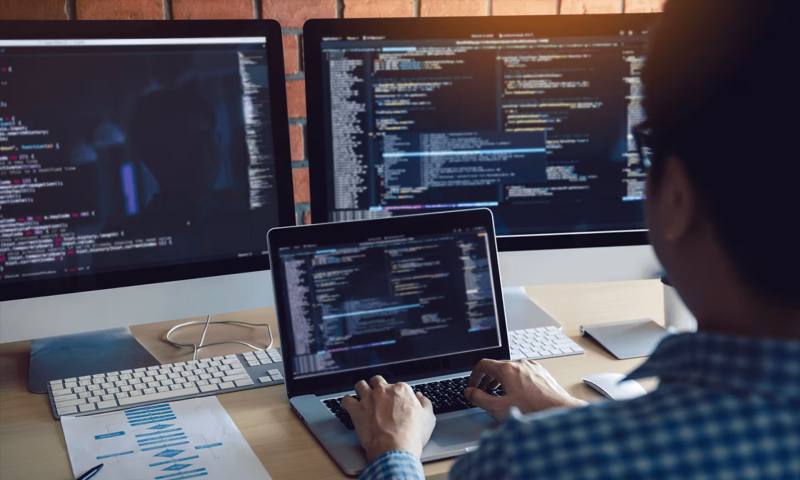数据科学选型：R与Python如何赋能邯山区网站建设？